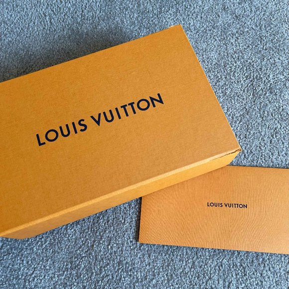 100% Authentic Louis Vuitton Pochette Accessoires M40712 *receipt included* - Picture 11 of 11